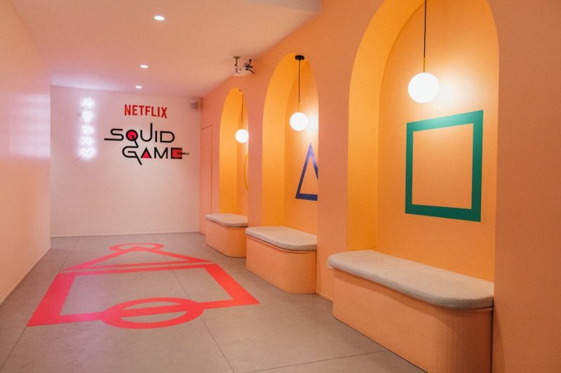 squid-game-cafe-paris-3-800x533